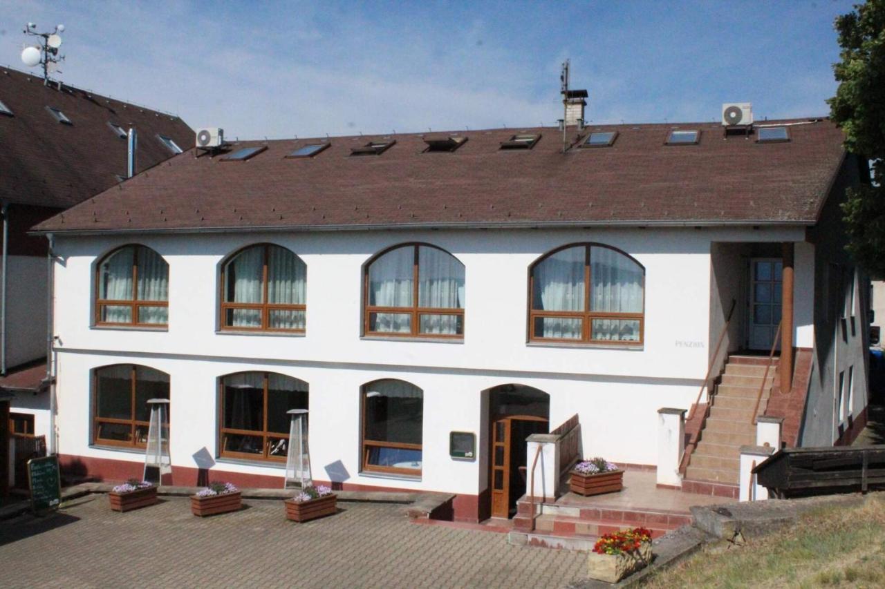 Restaurace A Penzion U Svate Barbory Ústí nad Labem 외부 사진